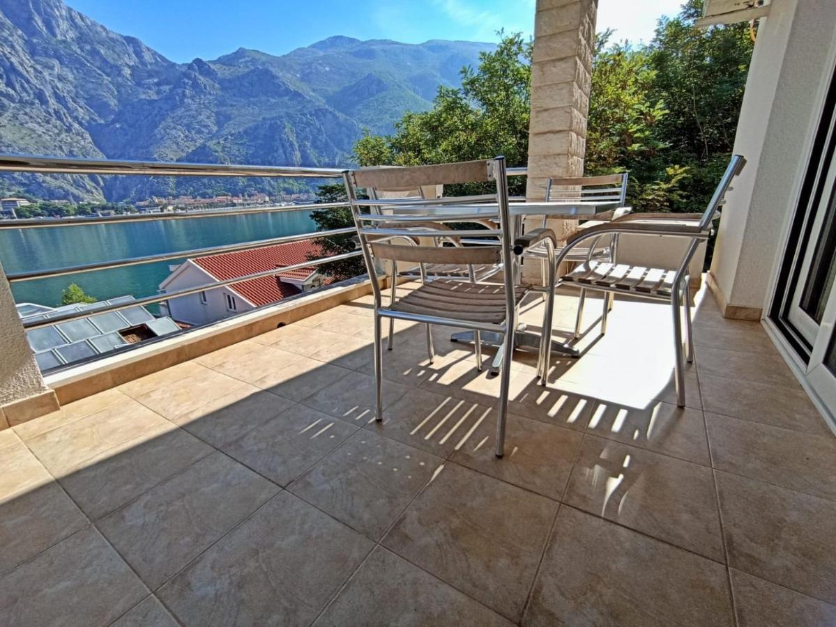 Apartment Kotor Luaran gambar